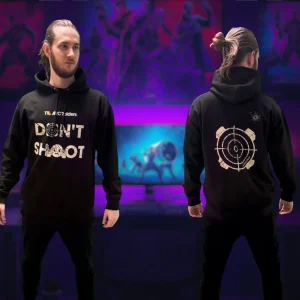 Černá mikina s kapucí ARC Raiders Don't Shoot na muži – vpředu logo ARC Raiders a nápis DON'T SHOOT, vzadu velký terč