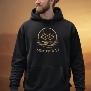 Černá mikina s kapucí Dune: Awakening Muad'Dib ví na muži – vpředu oko v oblouku nad vlnitými dunami