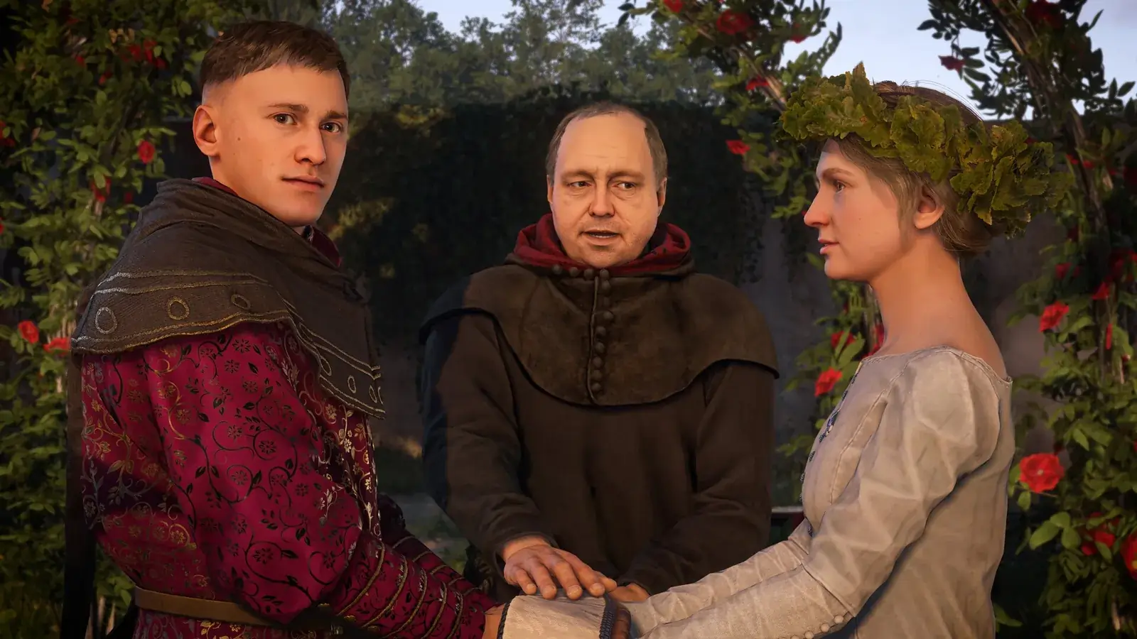 Svatební scéna v Kingdom Come: Deliverance 2, tři postavy se spojenýma rukama, v pozadí růže