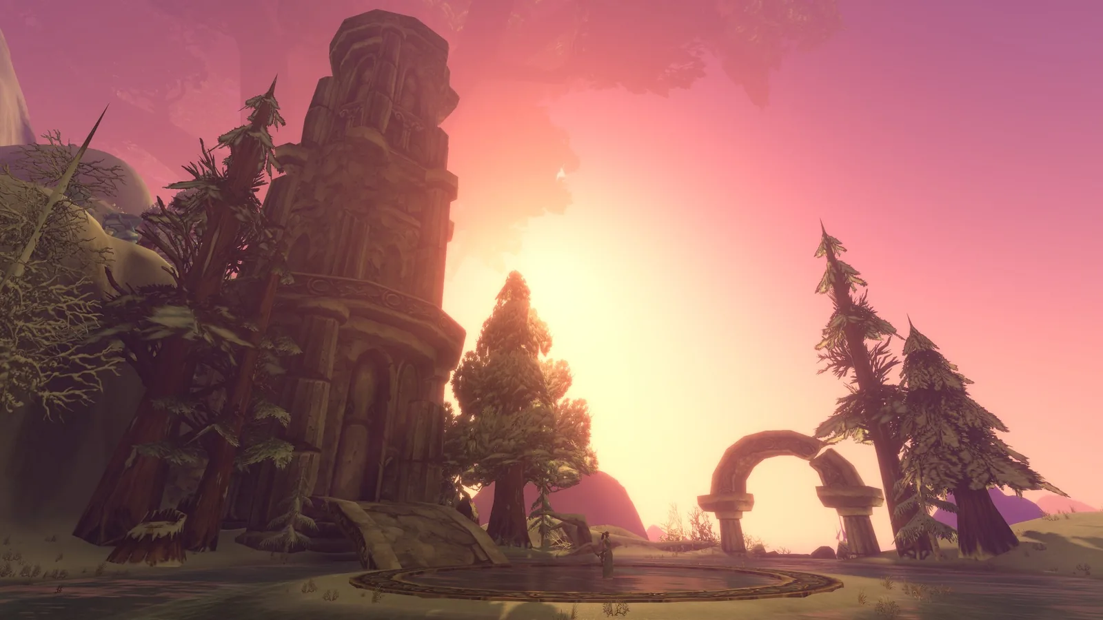 Zřícenina věže a kamenný oblouk na Mount Hyjal v růžovém západu slunce